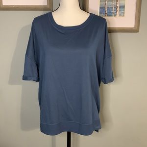 Short-sleeve sweatshirt